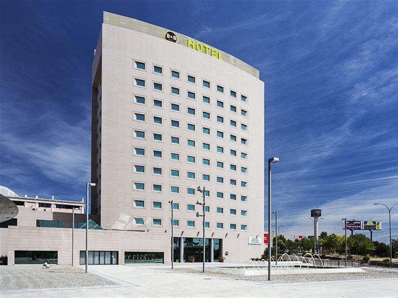 B&B Hotel Madrid Aeropuerto T4 Сан-Себастиан-де-лос-Рейес Экстерьер фото